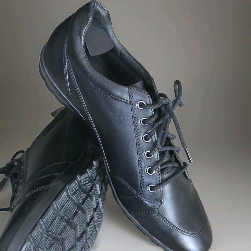 Geox Men's 14 Symbol Leather Sneakers versatile and multi-purpose hybrid casual